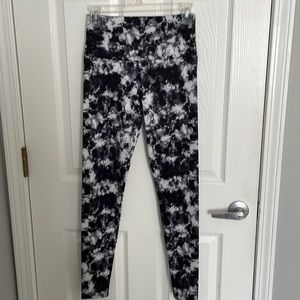 ONZIE Brand Yoga Pilates Pants Size S/M Tie Dye